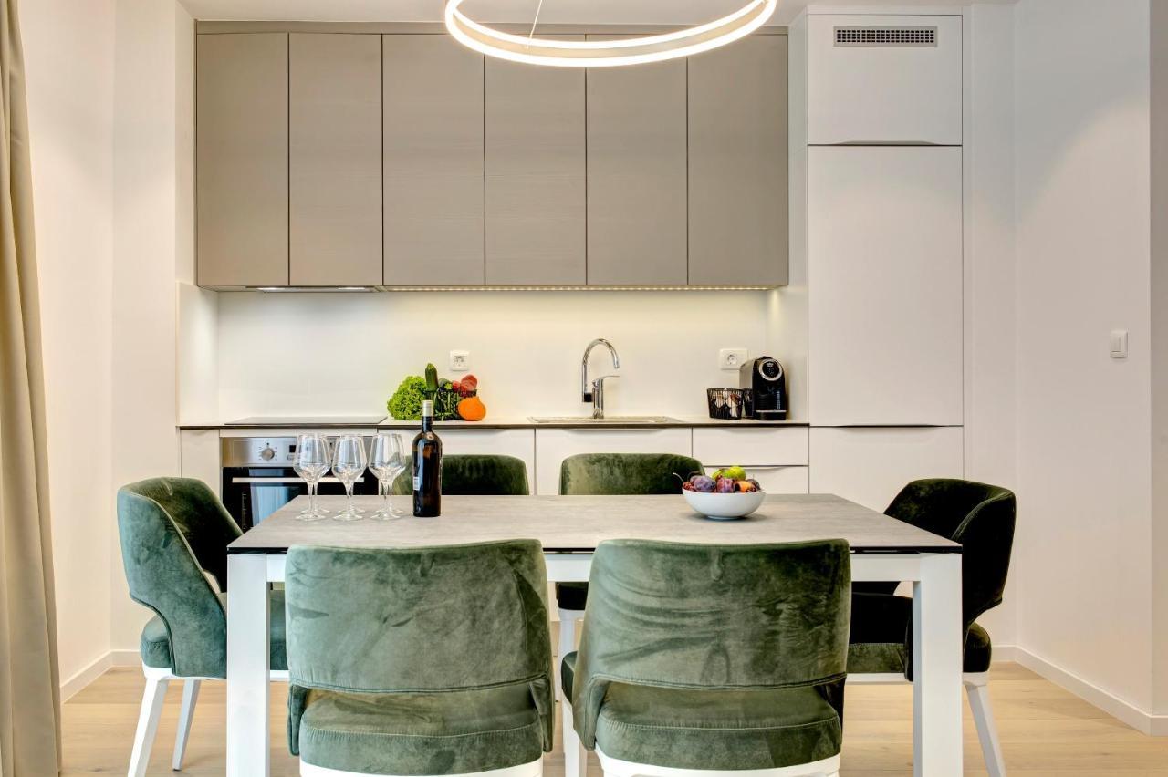 Four Blue Seasons - Luxury Apartamento
