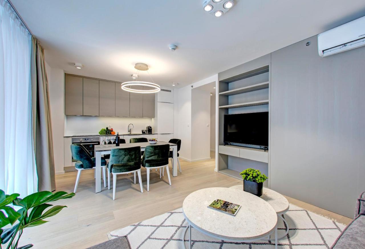 Four Blue Seasons - Luxury Apartamento *