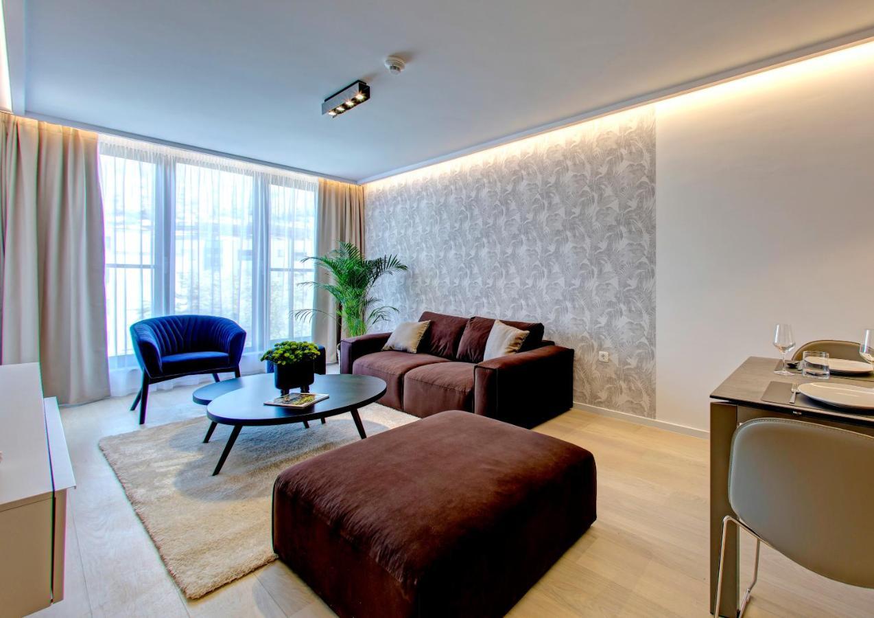 Four Blue Seasons - Luxury