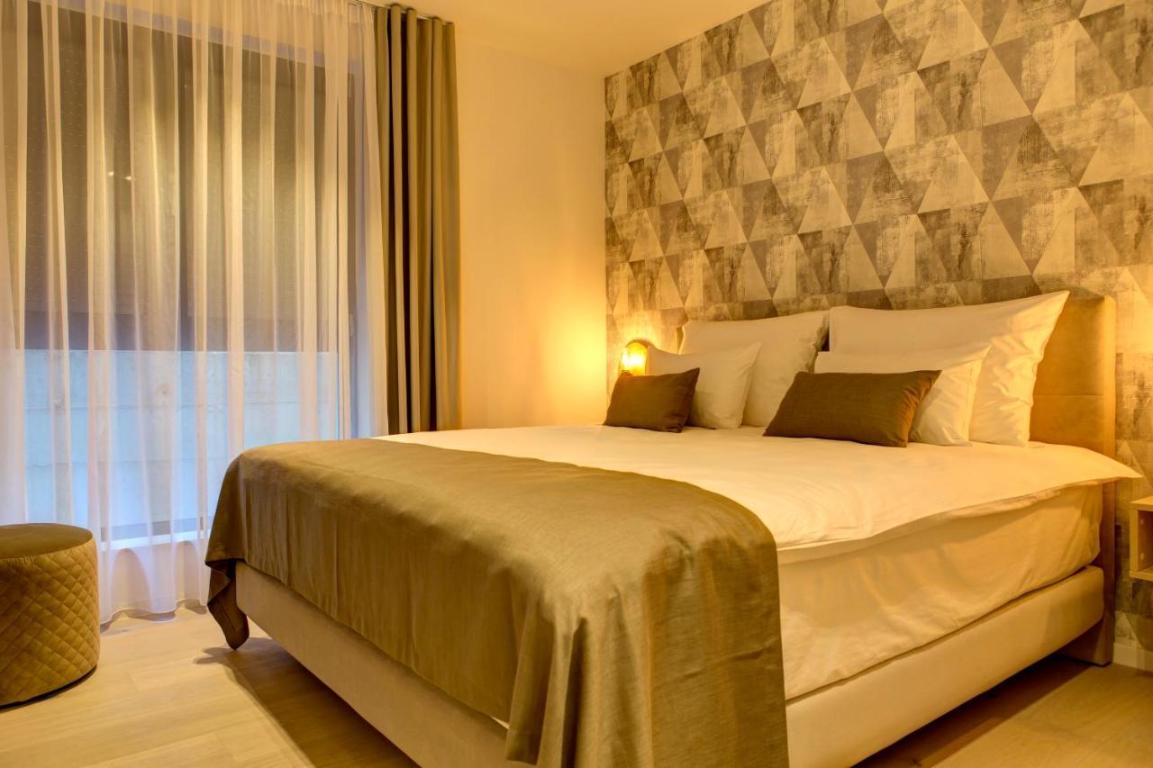 Four Blue Seasons - Luxury Apartamento *