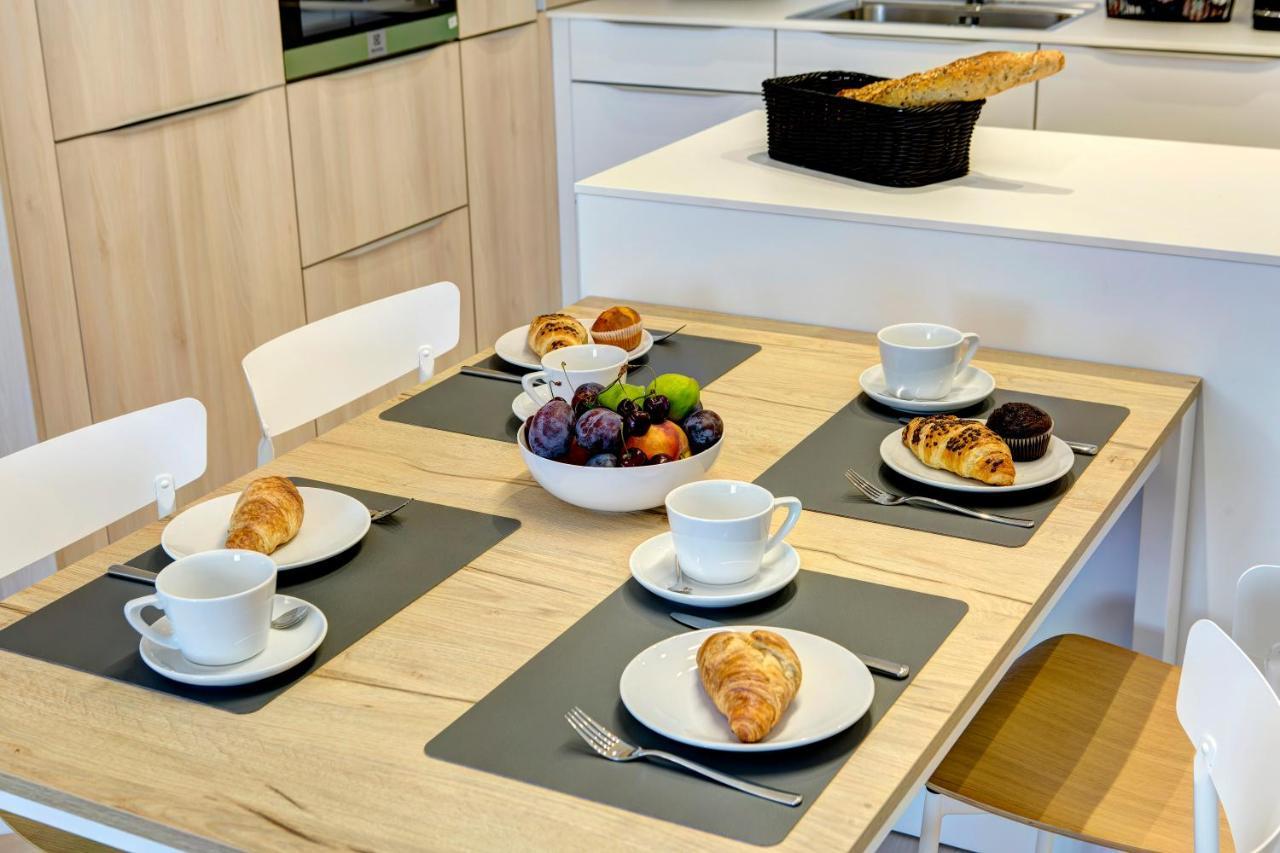 Four Blue Seasons - Luxury Apartamento *